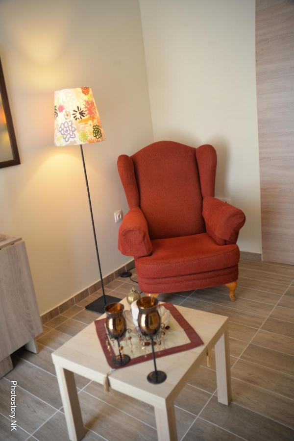 Kynosargous Square'S Apartment Athene Buitenkant foto